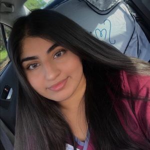 Meet your Posher, Avisha